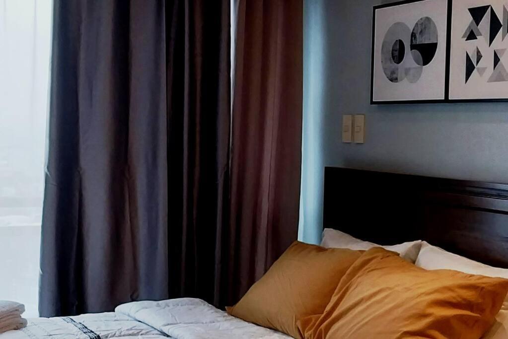 Amazing 1 Bedroom With Pool, Gym And Stunning View At Heart Of Makati *