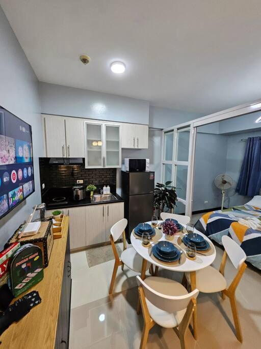 Urban Escape At Morgan Mckinley Hill, Bgc Apartment *