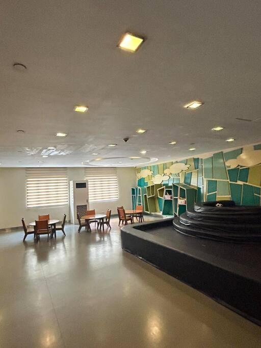 Urban Escape At Morgan Mckinley Hill, Bgc Apartment *