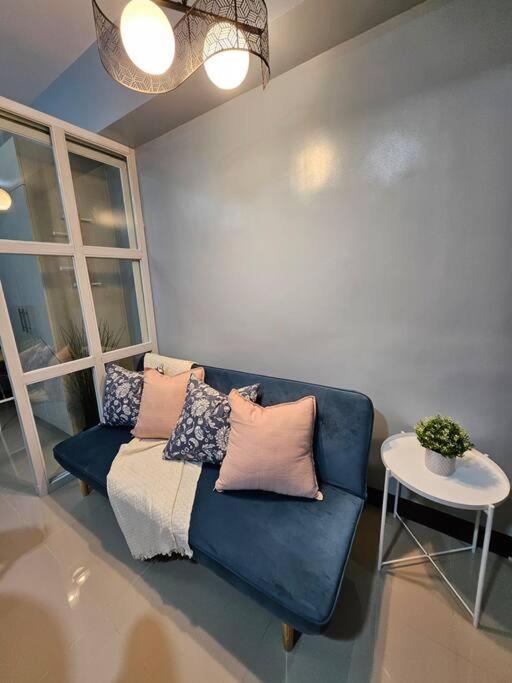 Urban Escape At Morgan Mckinley Hill, Bgc Apartment