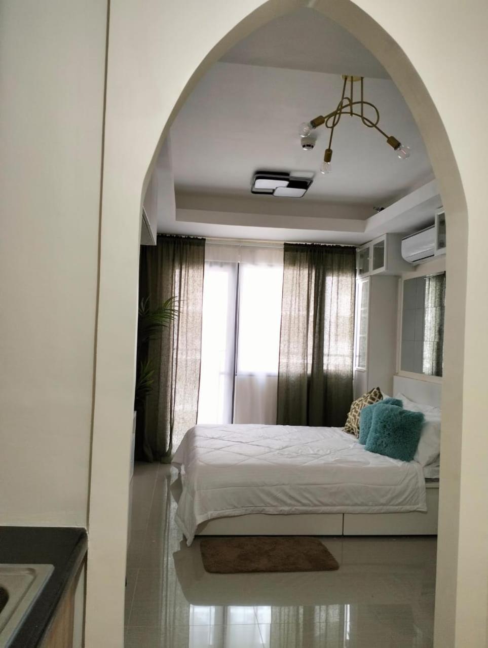 Shore 2 Residences By Casa Stellar * Manila