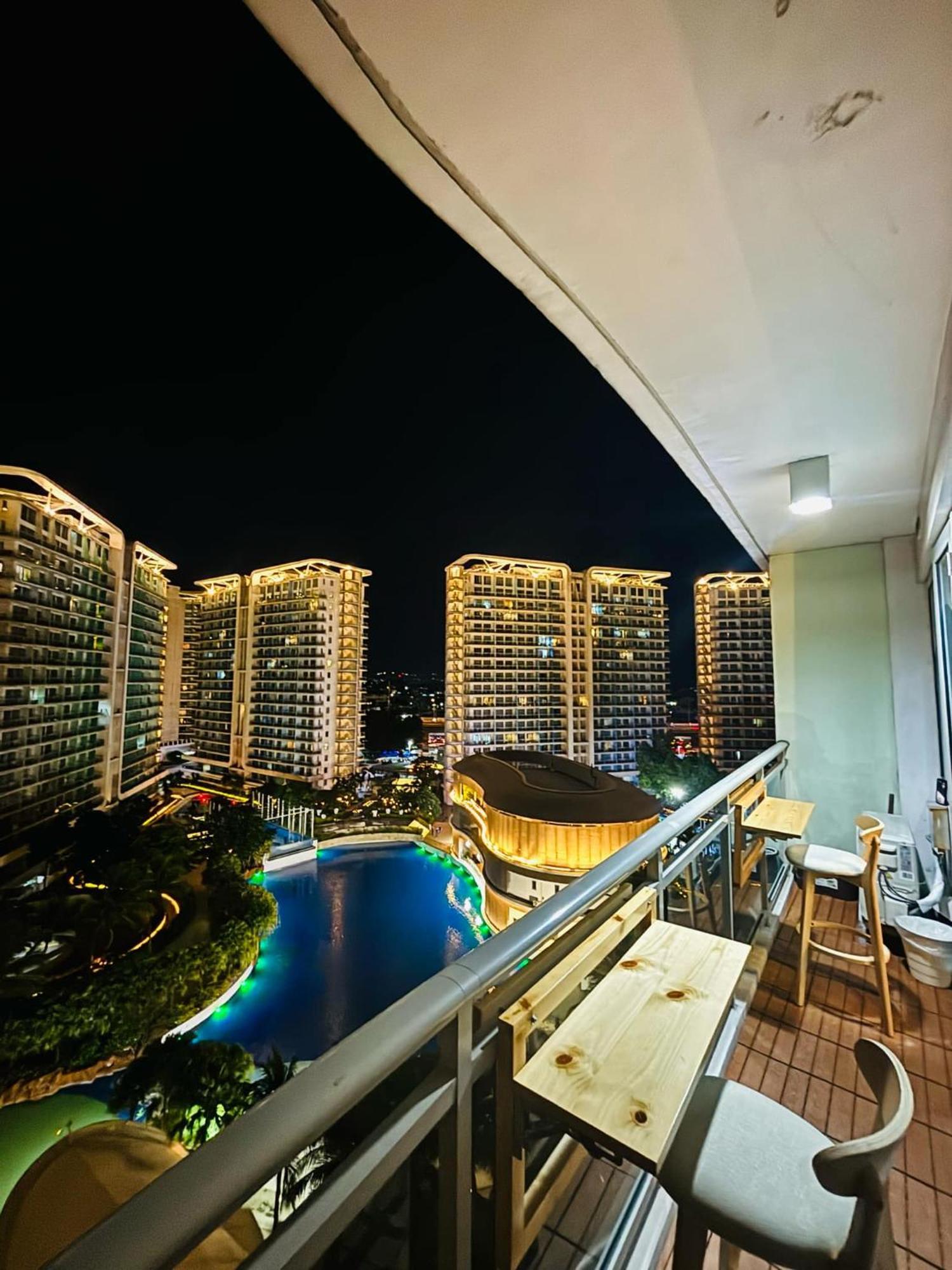 Apartment Urban At Azure