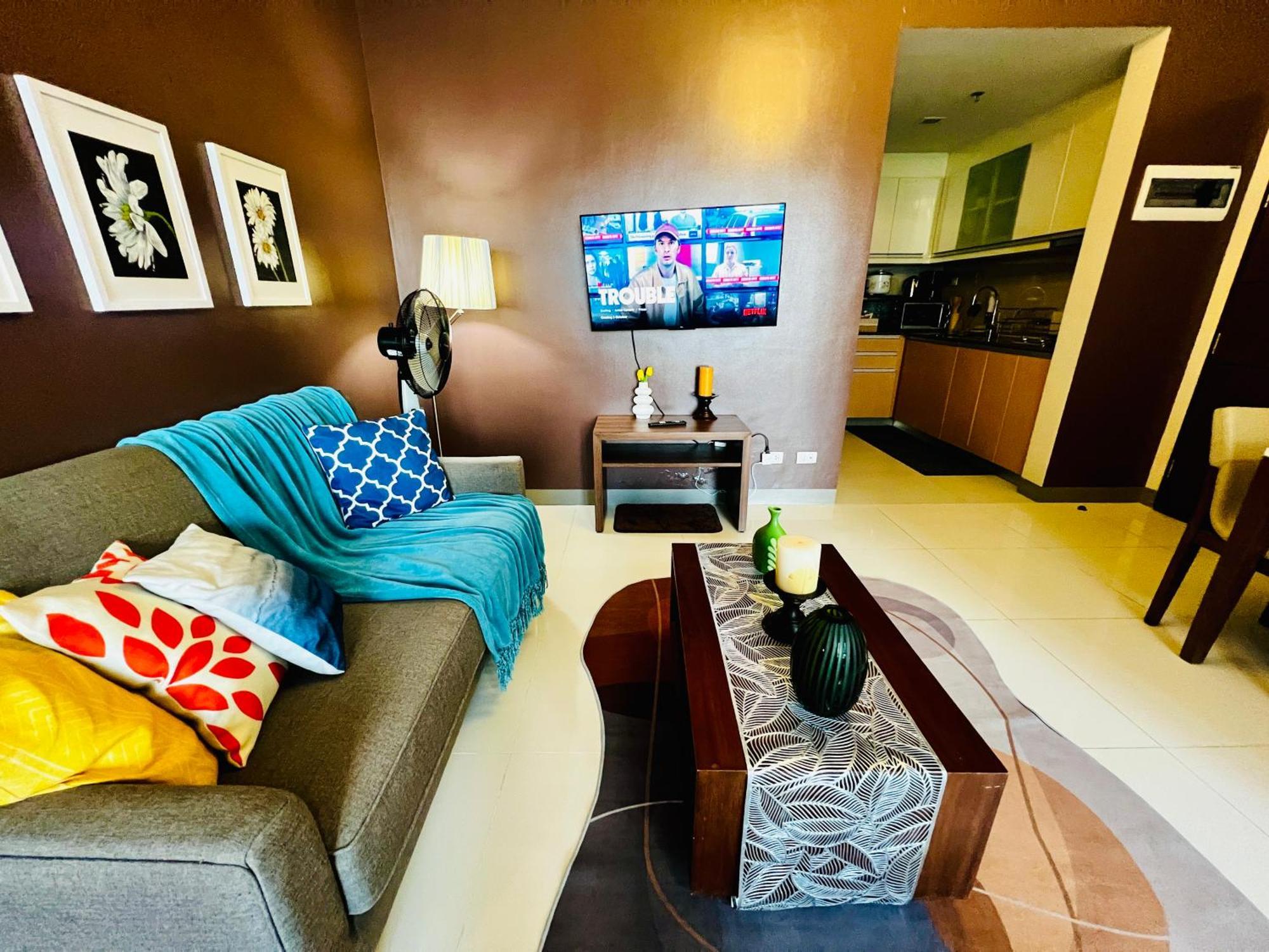 Bgc Luxury - Pool, Wi-fi, View - 11 Apartment