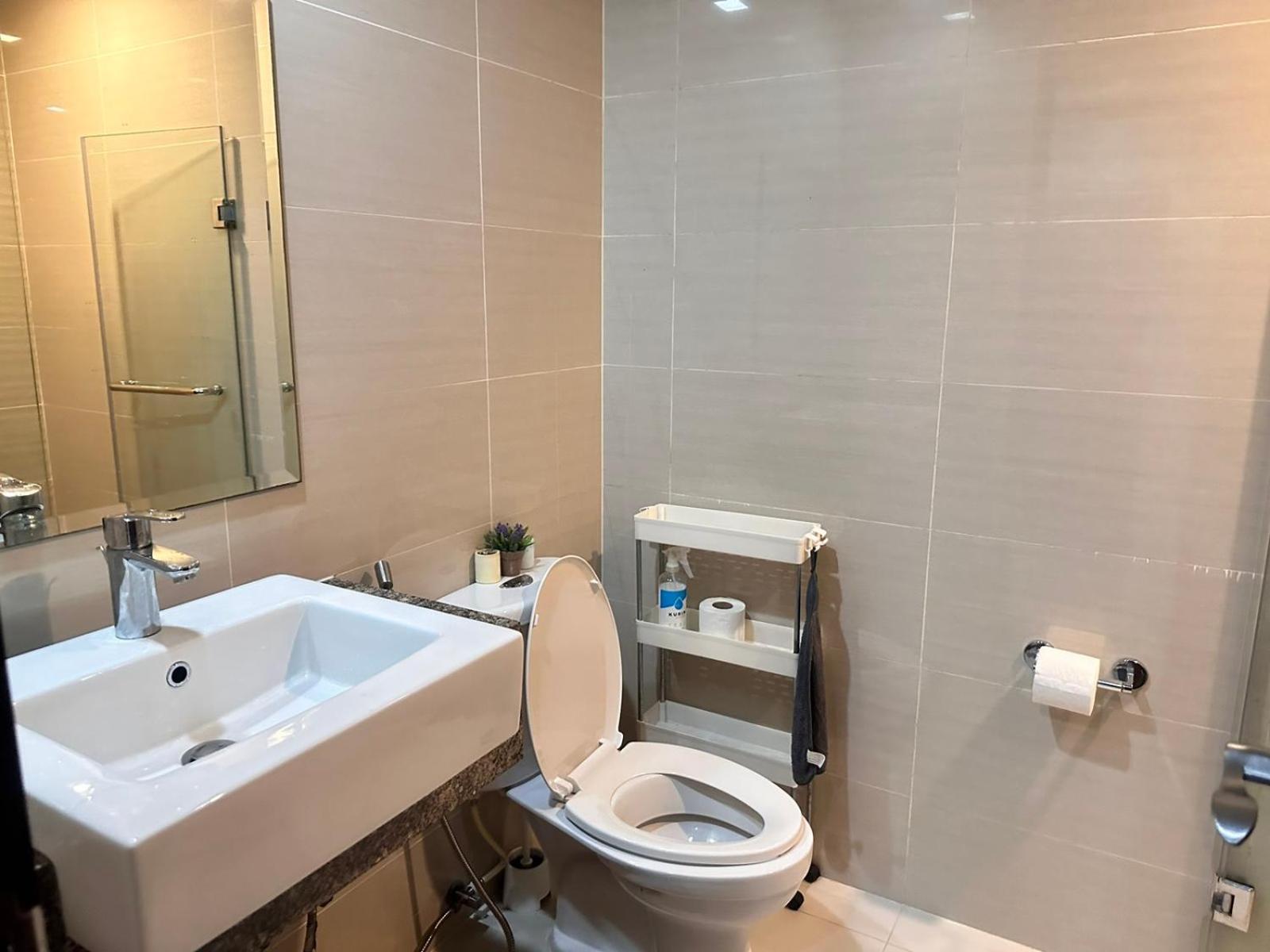 Modern In Bonifacio Global