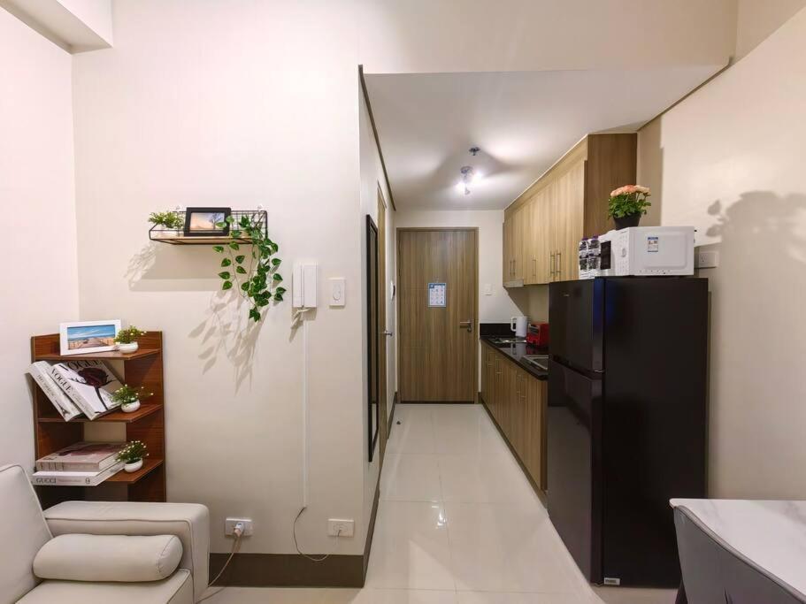 Apartment 1br Unit Condotel W Balcony Fame Residences #fm52