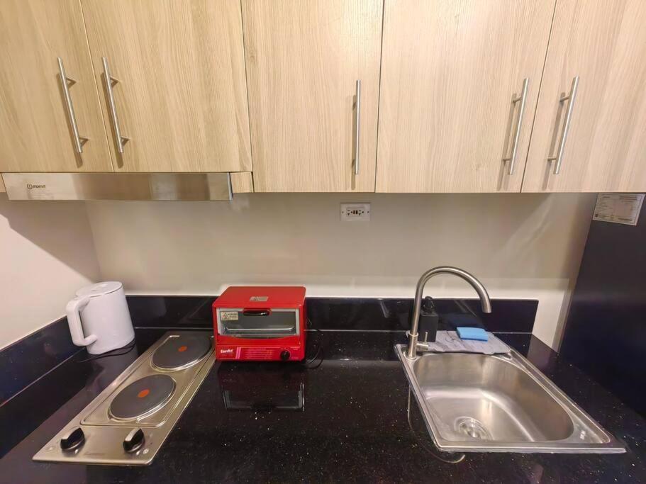 1br Unit Condotel W Balcony Fame Residences #fm52 Apartment