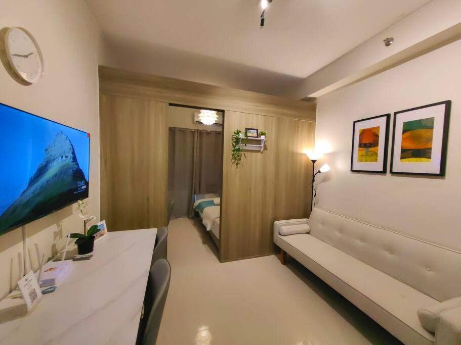 1br Unit Condotel W Balcony Fame Residences #fm52