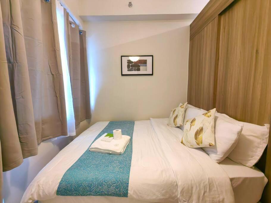 1br Unit Condotel W Balcony Fame Residences #fm52 * Manila