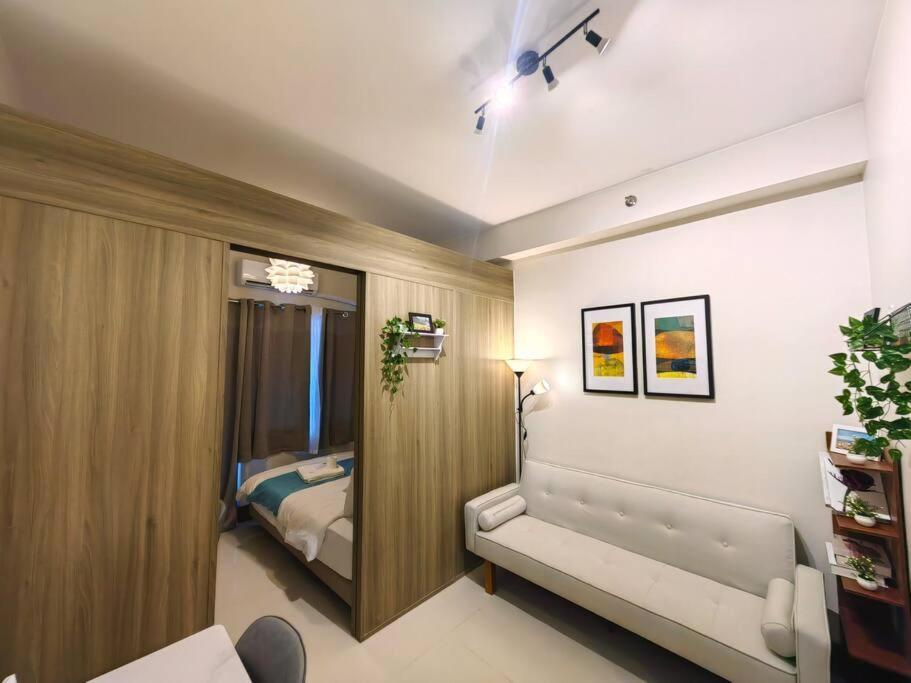 1br Unit Condotel W Balcony Fame Residences #fm52 Apartment
