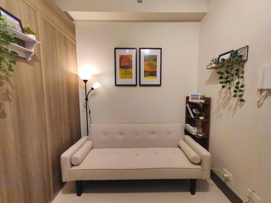1br Unit Condotel W Balcony Fame Residences #fm51 *