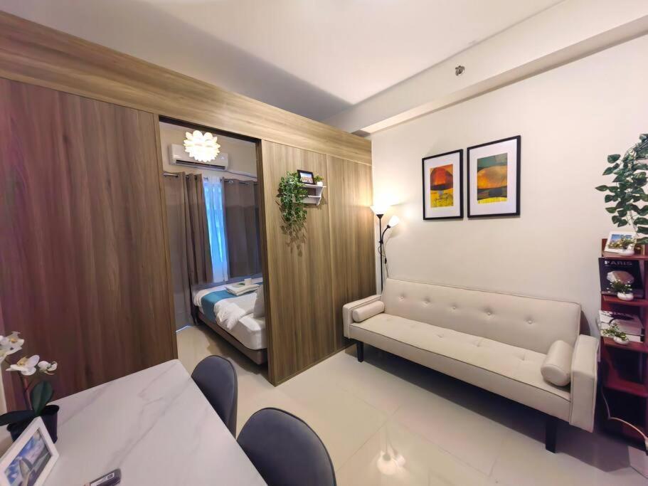 1br Unit Condotel W Balcony Fame Residences #fm51 Apartment *