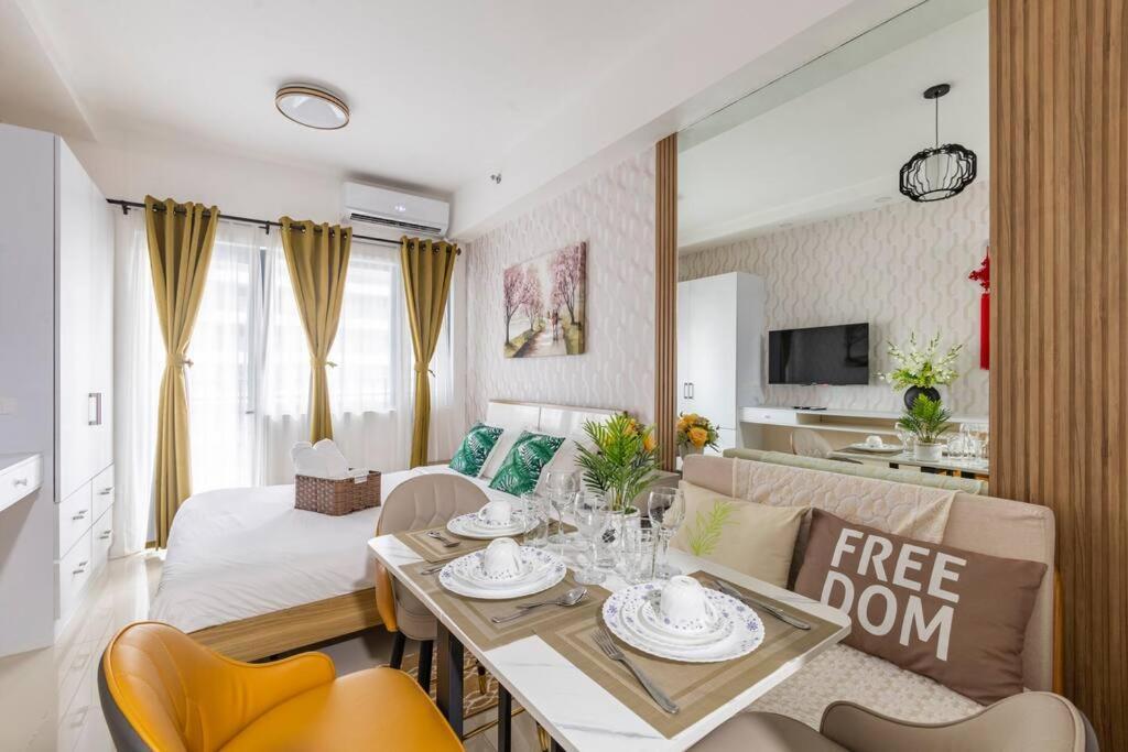 Apartment Style Unit 2924 Fame