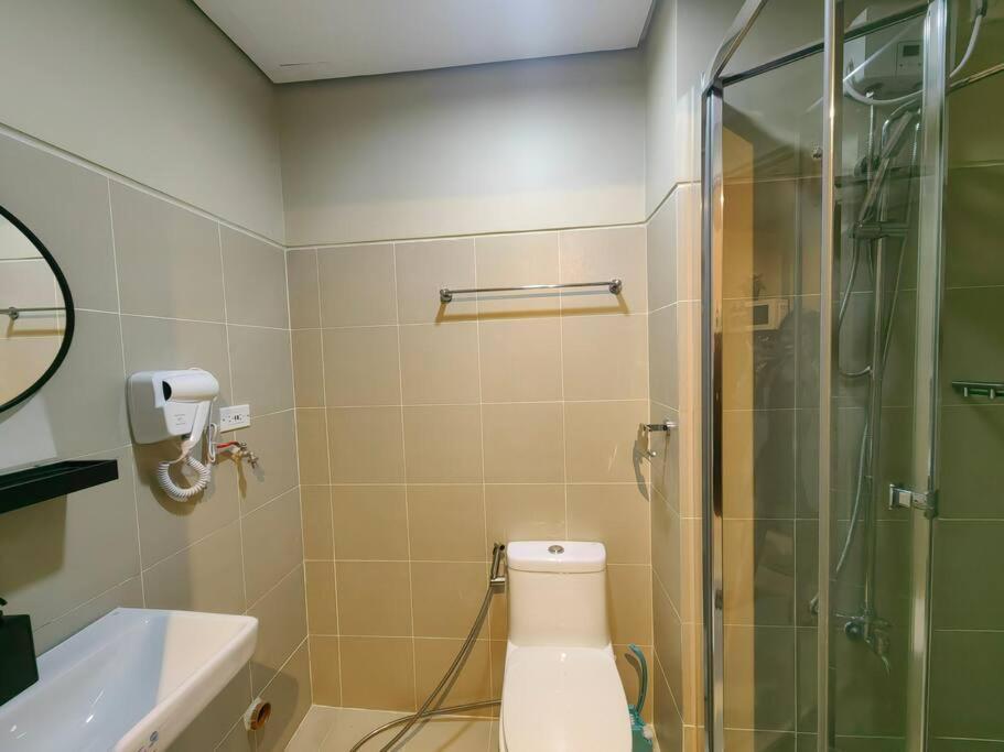 1br Unit Condotel W Balcony Fame Residences #fm47 Apartment Manila