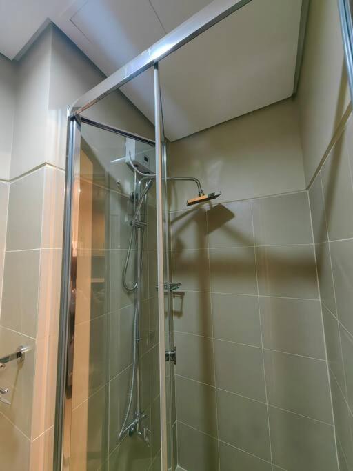 1br Unit Condotel W Balcony Fame Residences #fm47 Apartment Manila