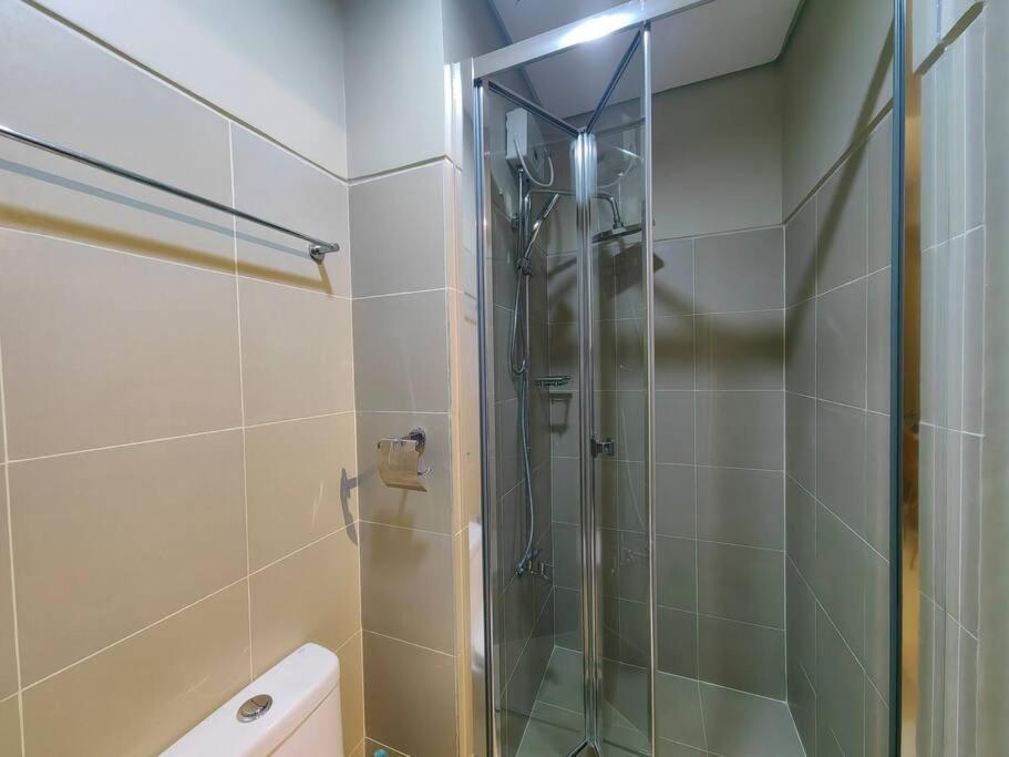Apartment 1br Unit Condotel W Balcony Fame Residences #fm47