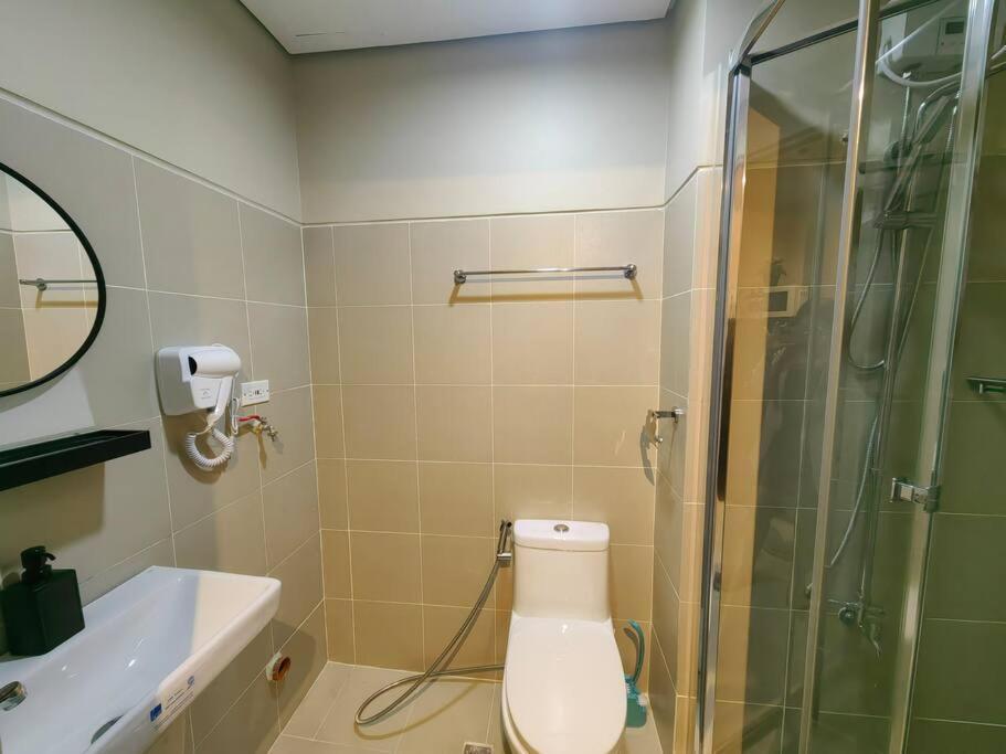 1br Unit Condotel W Balcony Fame Residences #fm47 Apartment