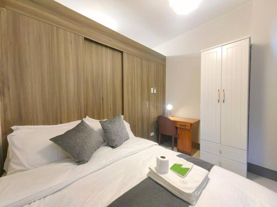 Apartment 1br Unit Condotel W Balcony Fame Residences #fm47 *