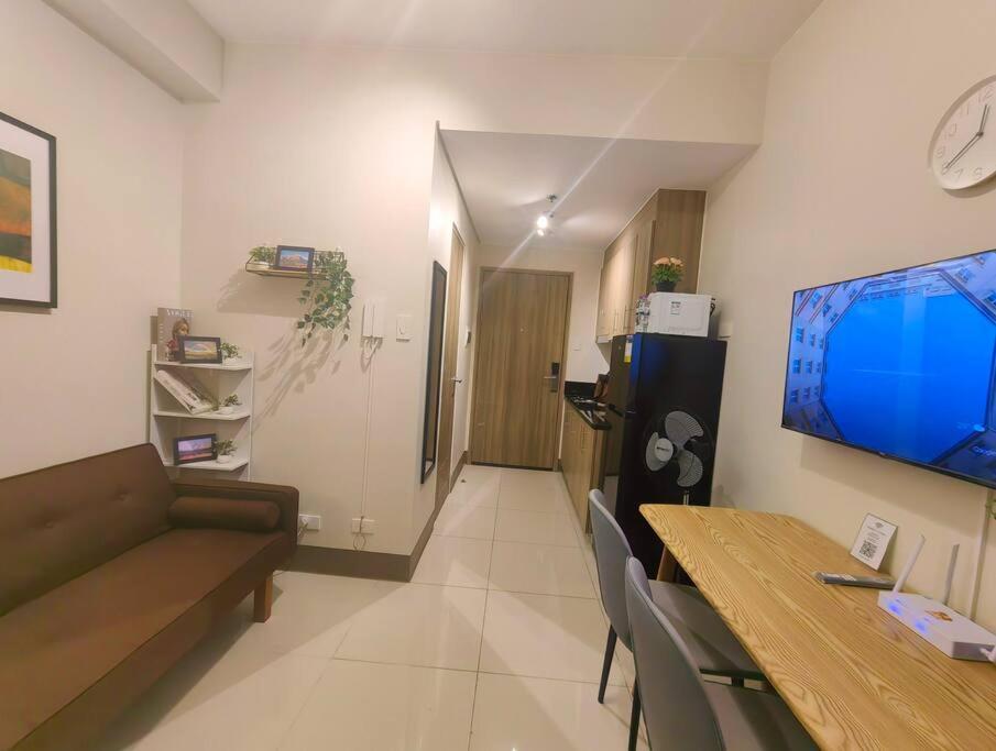 1br Unit Condotel W Balcony Fame Residences #fm37