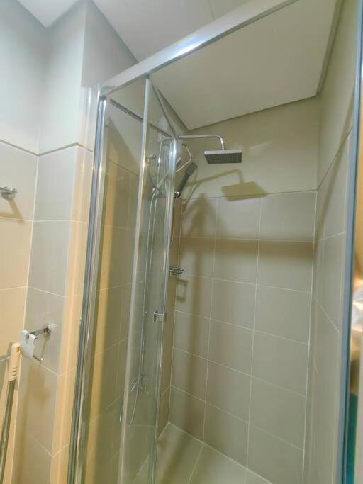 1br Unit Condotel W Balcony Fame Residences #fm37 Manila