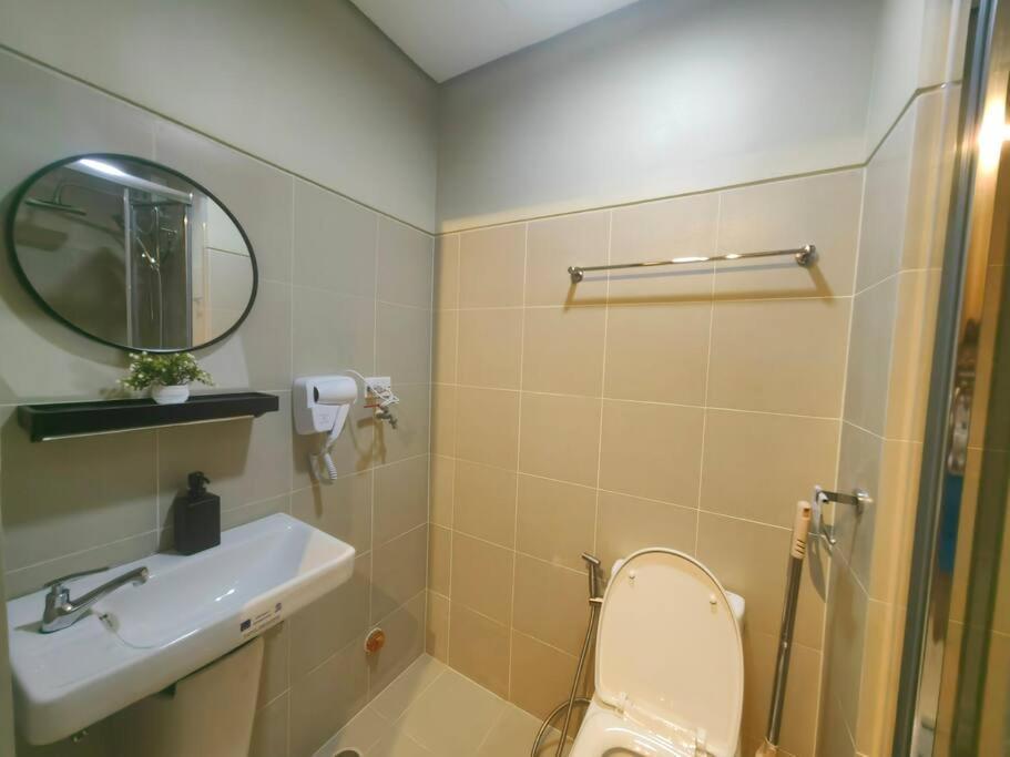 1br Unit Condotel W Balcony Fame Residences #fm37 Apartment *