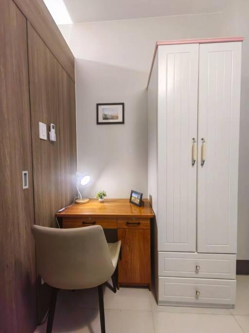 Apartment 1br Unit Condotel W Balcony Fame Residences #fm37