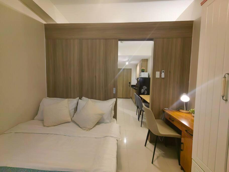 1br Unit Condotel W Balcony Fame Residences #fm37 Apartment *