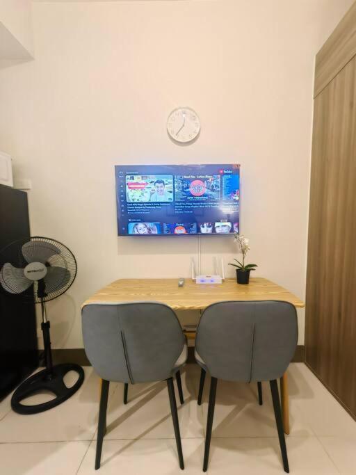 Apartment 1br Unit Condotel W Balcony Fame Residences #fm37 *
