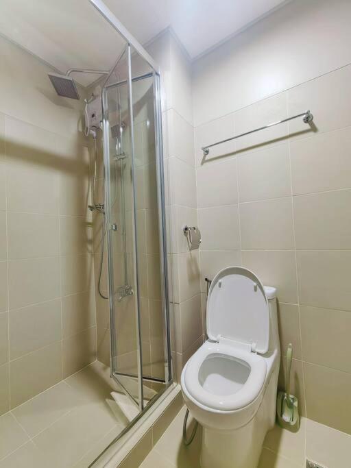1br Unit Condotel W Balcony Fame Residences #fm36 Manila