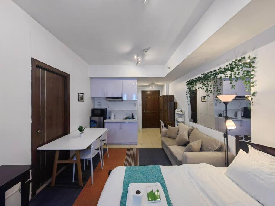 1br Condotel Ridgewood Towers Taguig #rw15 Apartment