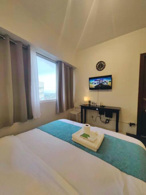 1br Condotel Ridgewood Towers Taguig #rw15 Apartment Manila