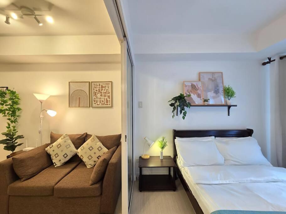 Apartment 1br Condotel Azure Urban Near Airport #az06