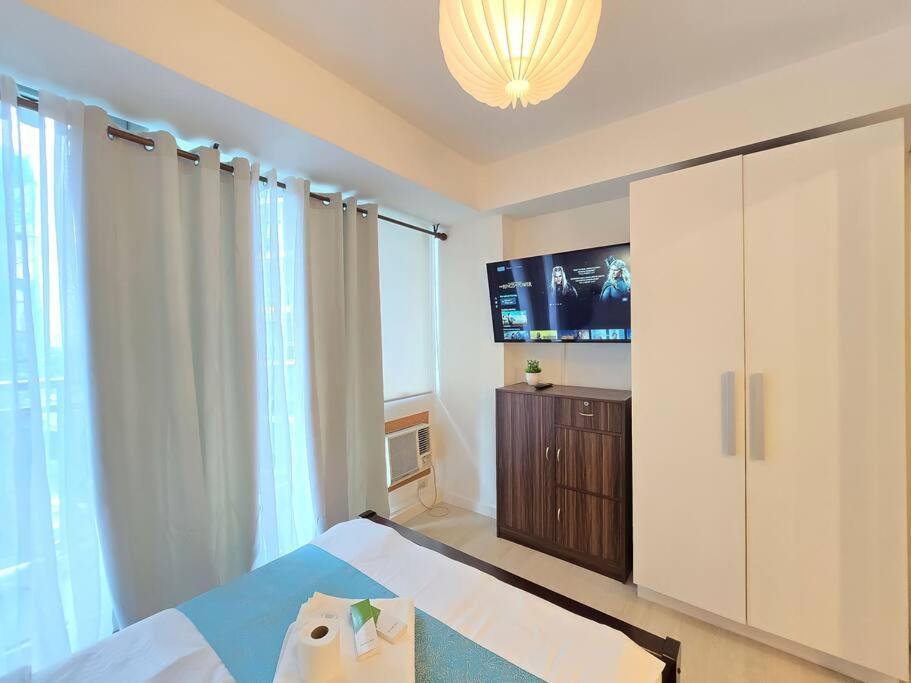Apartment 1br Condotel Azure Urban Near Airport #az06 *
