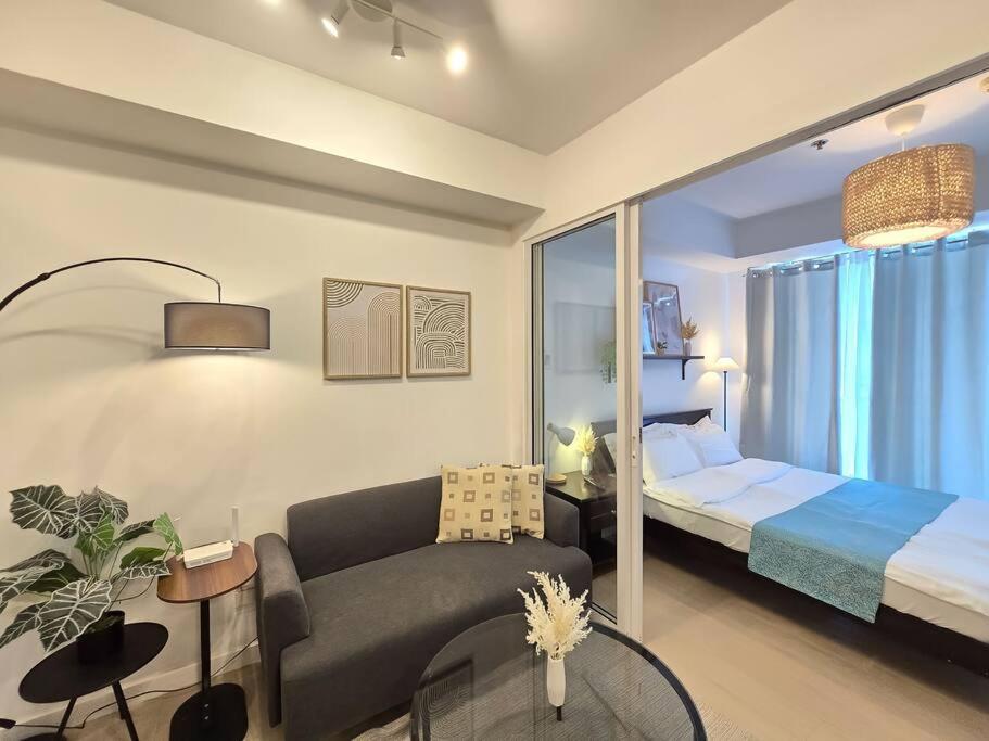 Apartment 1br Condotel Azure Urban Near Airport #az05 *