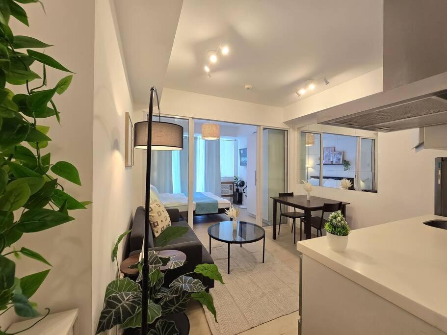 1br Condotel Azure Urban Near Airport #az05 Apartment Manila