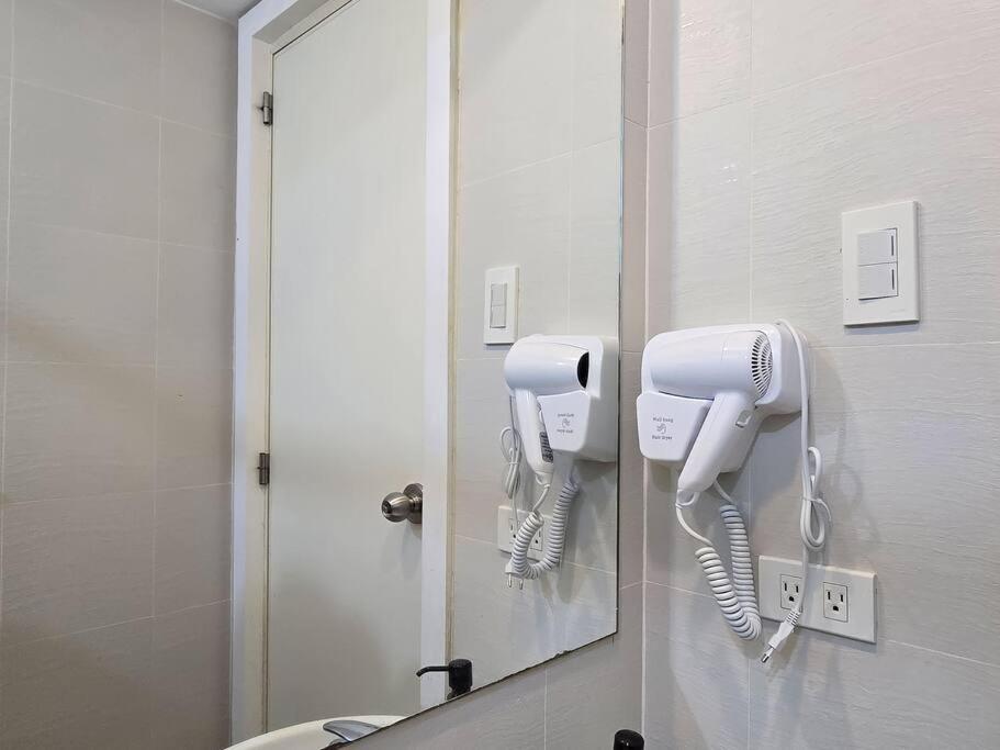 1br Condotel Azure Urban Near Airport #az05