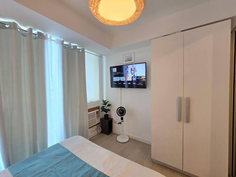 Apartment 1br Condotel Azure Urban Near Airport #az05 Manila