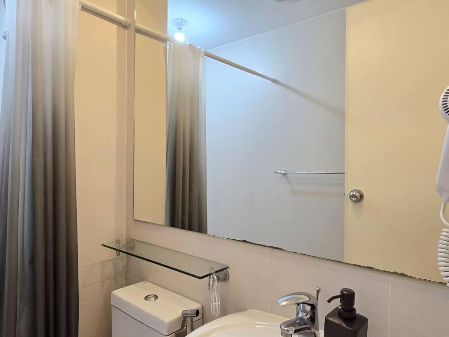 1br Condotel Azure Urban Near Airport #az05 Manila