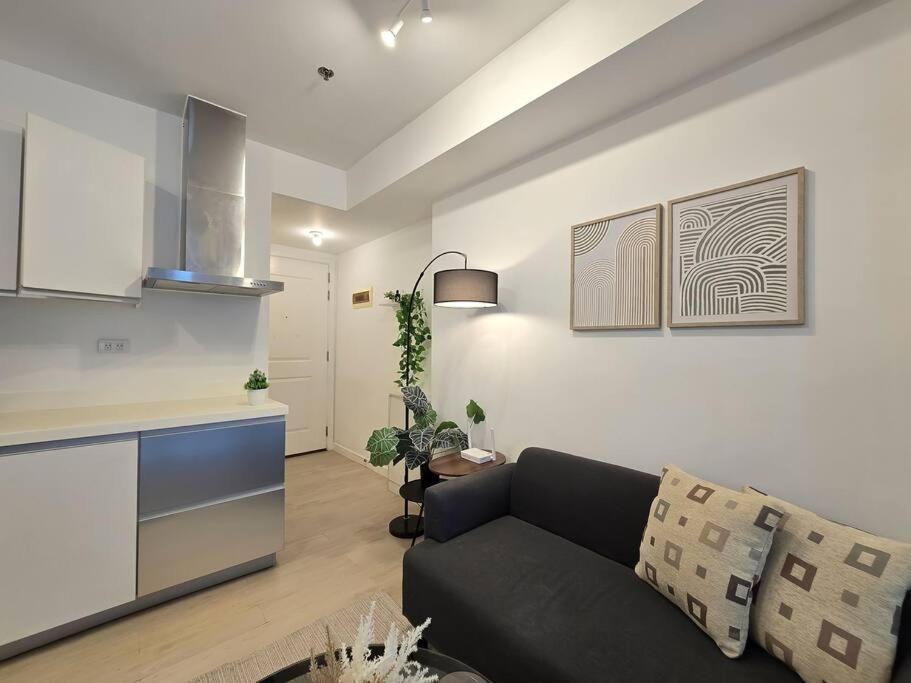 1br Condotel Azure Urban Near Airport #az05 Manila