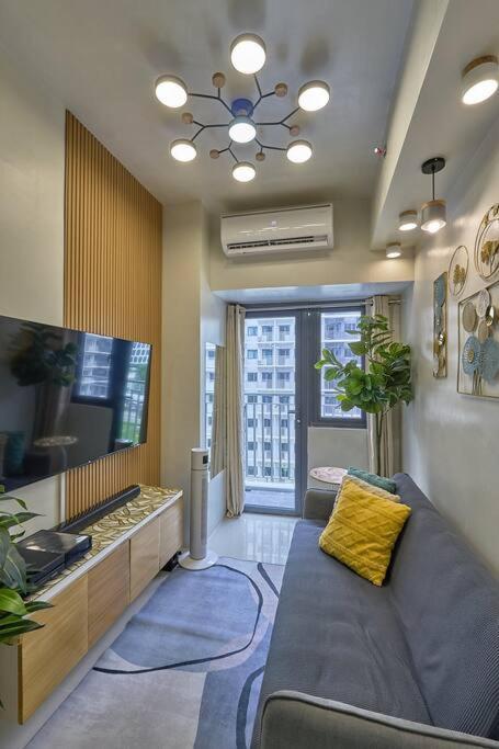 Apartment Cozy Homey Hideout Near Mall Of Manila