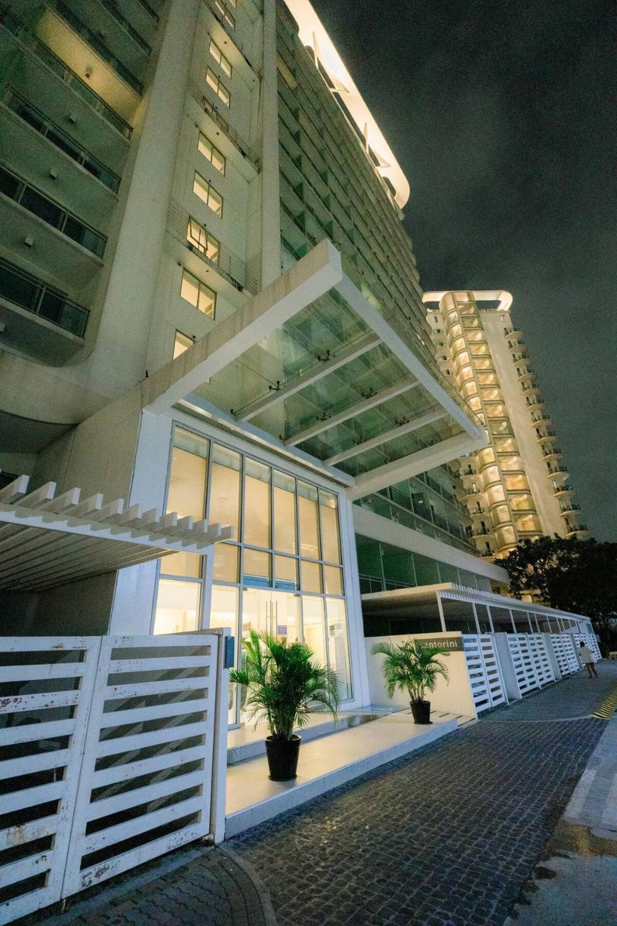 Apartment And More In Azure Beach Residences Manila