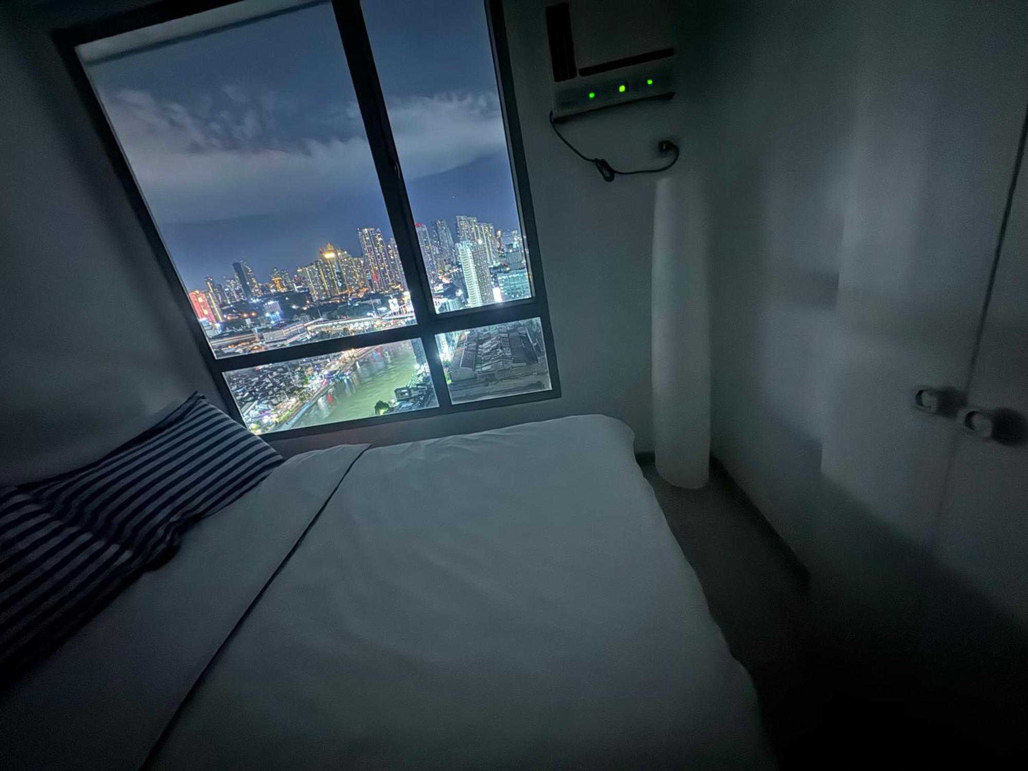 Cozy Unit With Free Access To Fitness Centre, Swimming Pool And Stunning View Located Near The Cbd Of Ortigas, Makati, Bgc
