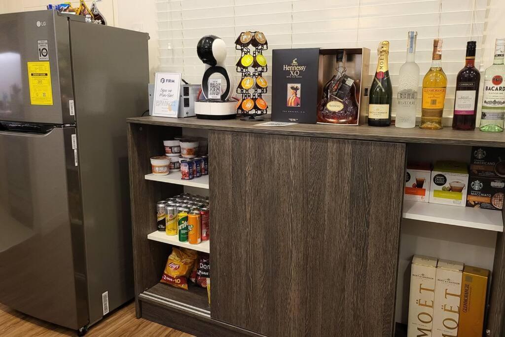 3br Elegant & Loc- Netflix, Wifi, Minibar! Apartment