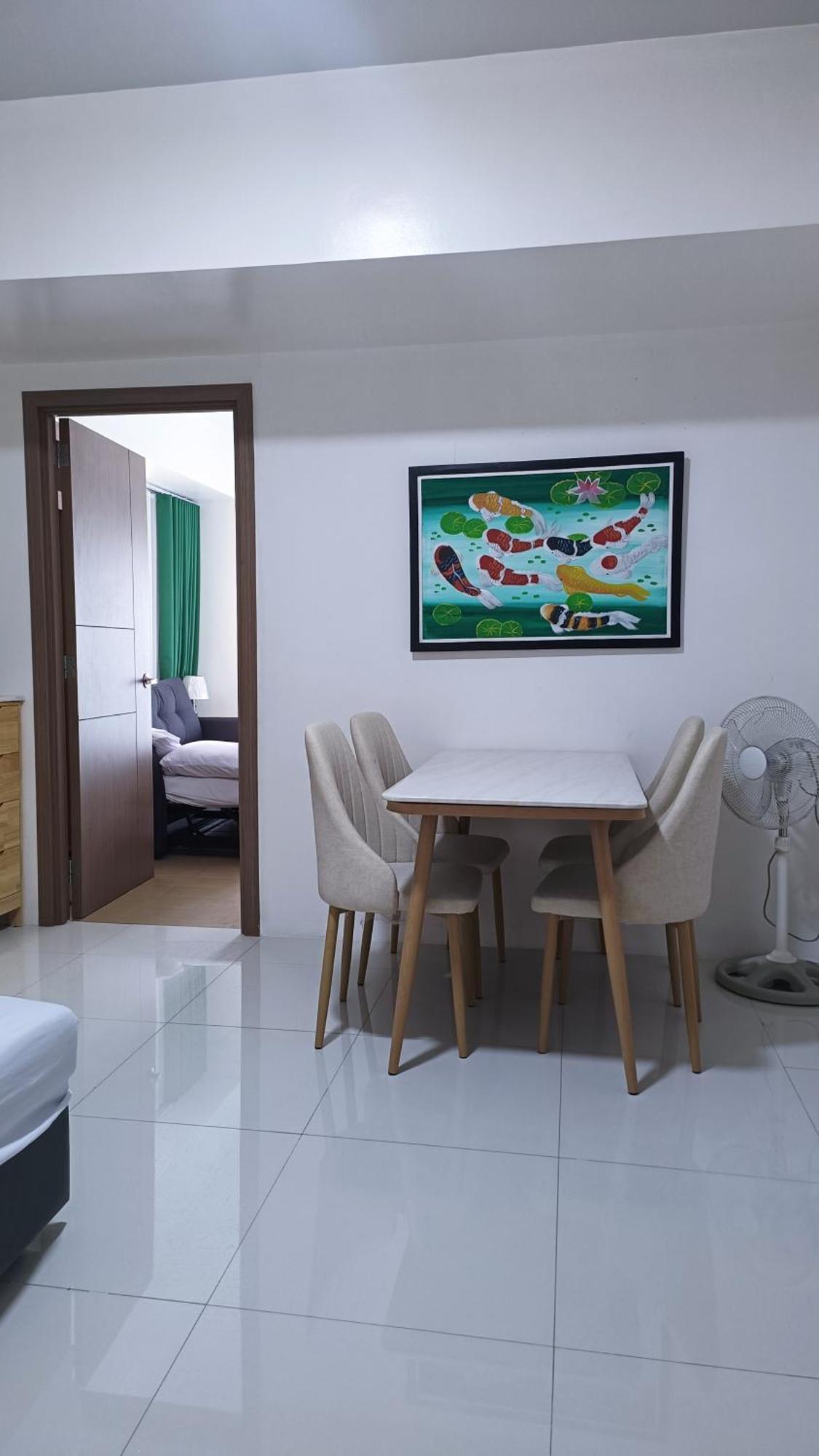 Apartamento 1br And Unit @ 150 Newport Near Naia 3 Manila