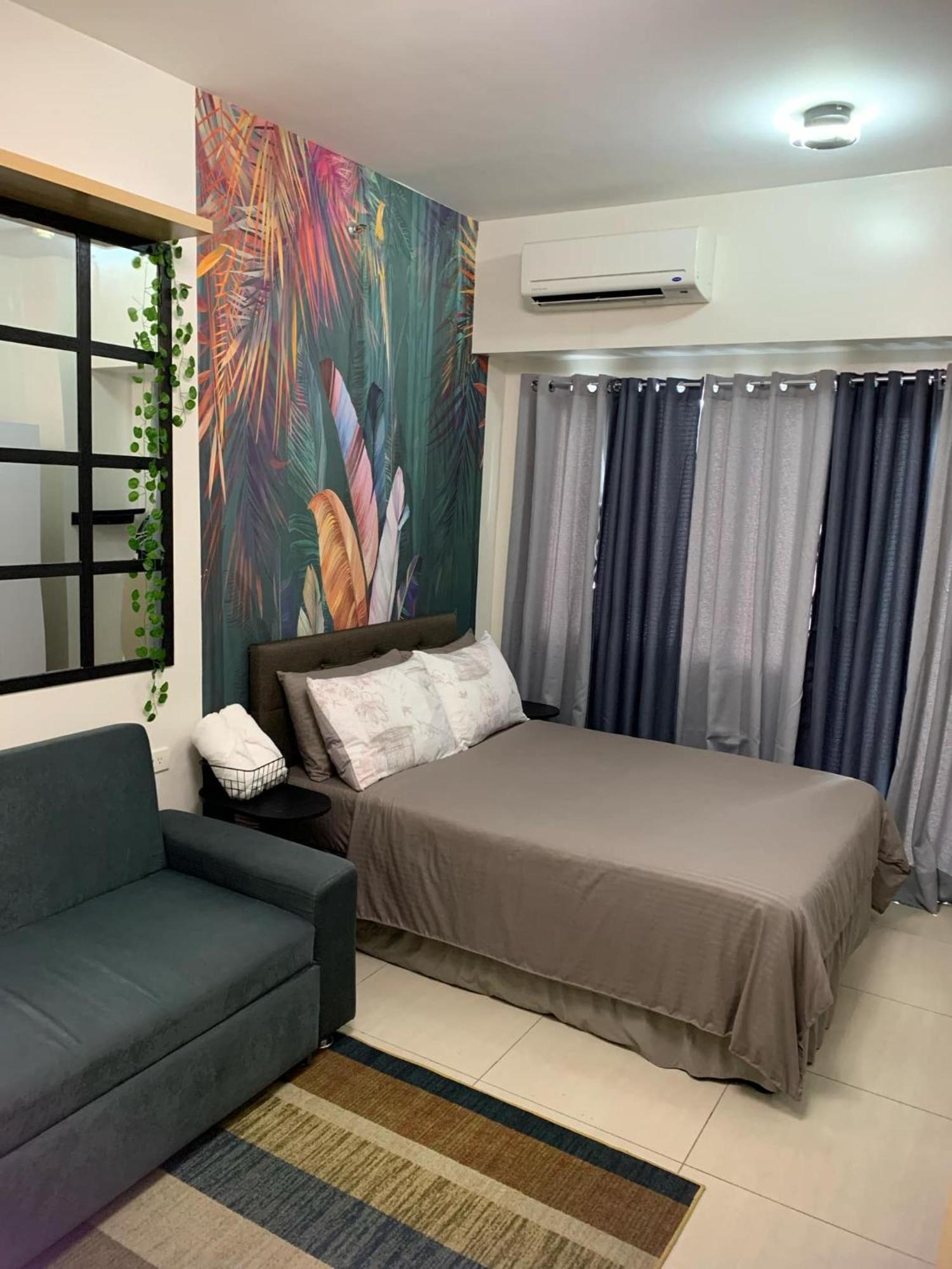 Apartment Comfy Unit With Wi-fi, Pinas City, Parking Rent Optional *