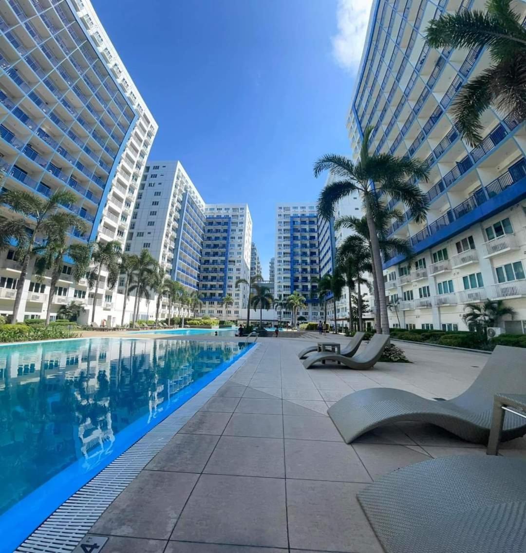 Sea Residences Moa - Karla Apartment Manila