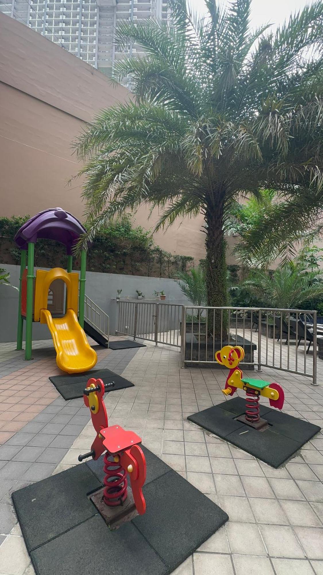 Cozy Unit With Free Access To Fitness Centre, Swimming Pool And Stunning View Located Near The Cbd Of Ortigas, Makati, Bgc Apartment *