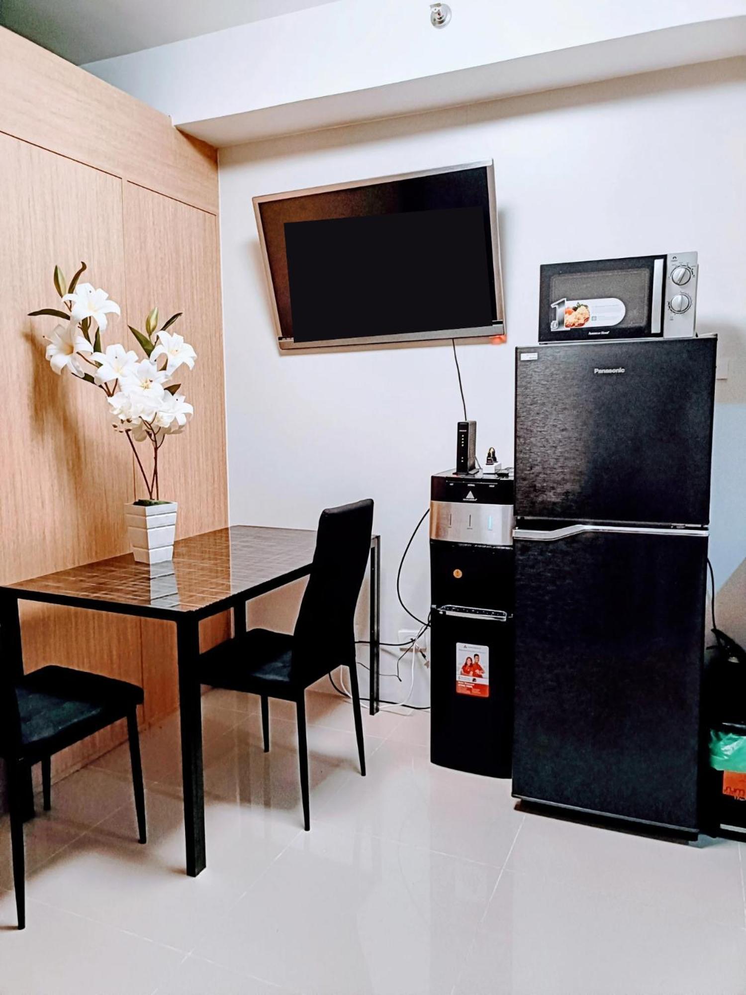 Apartment Tropical Bliss Grass Sm North Qc Mla Manila