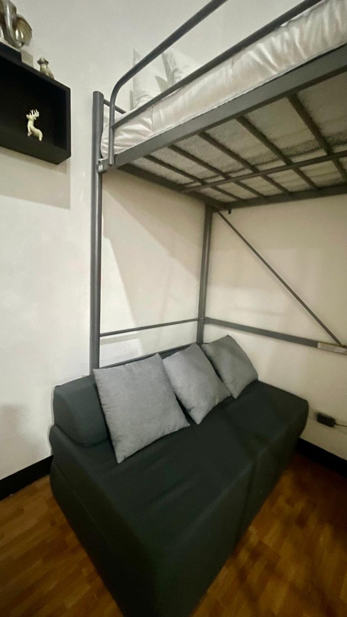 Apartment In The Center Of Metro