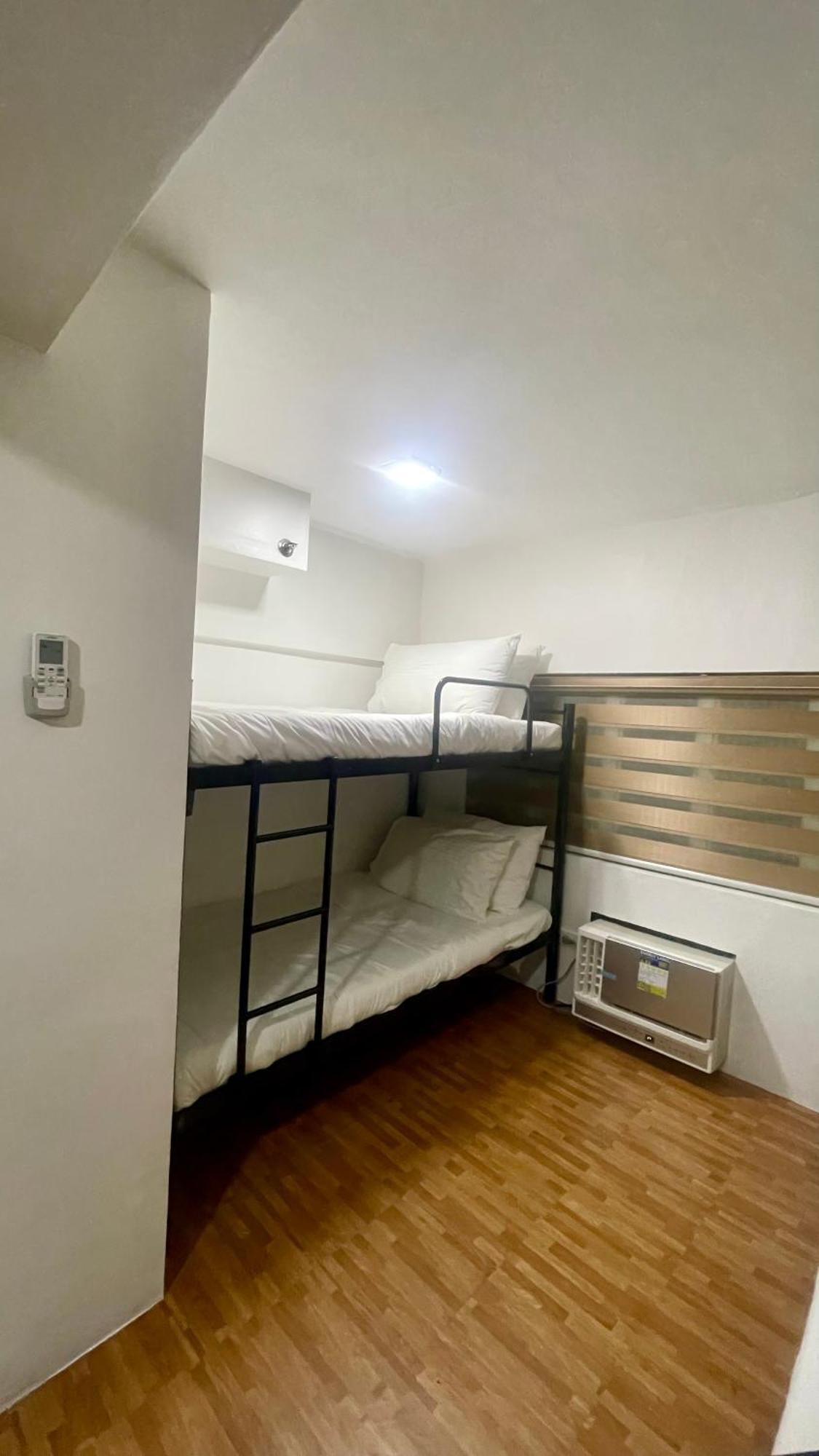 In The Center Of Metro Apartment Manila