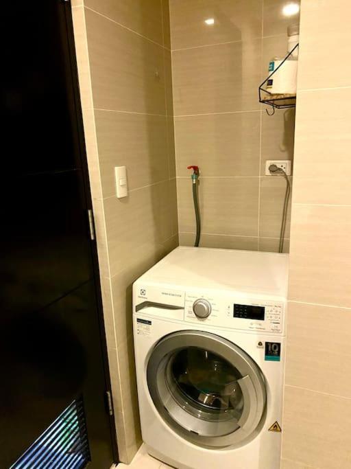 Apartment Layover Staycation Walking Distance To Naia T3